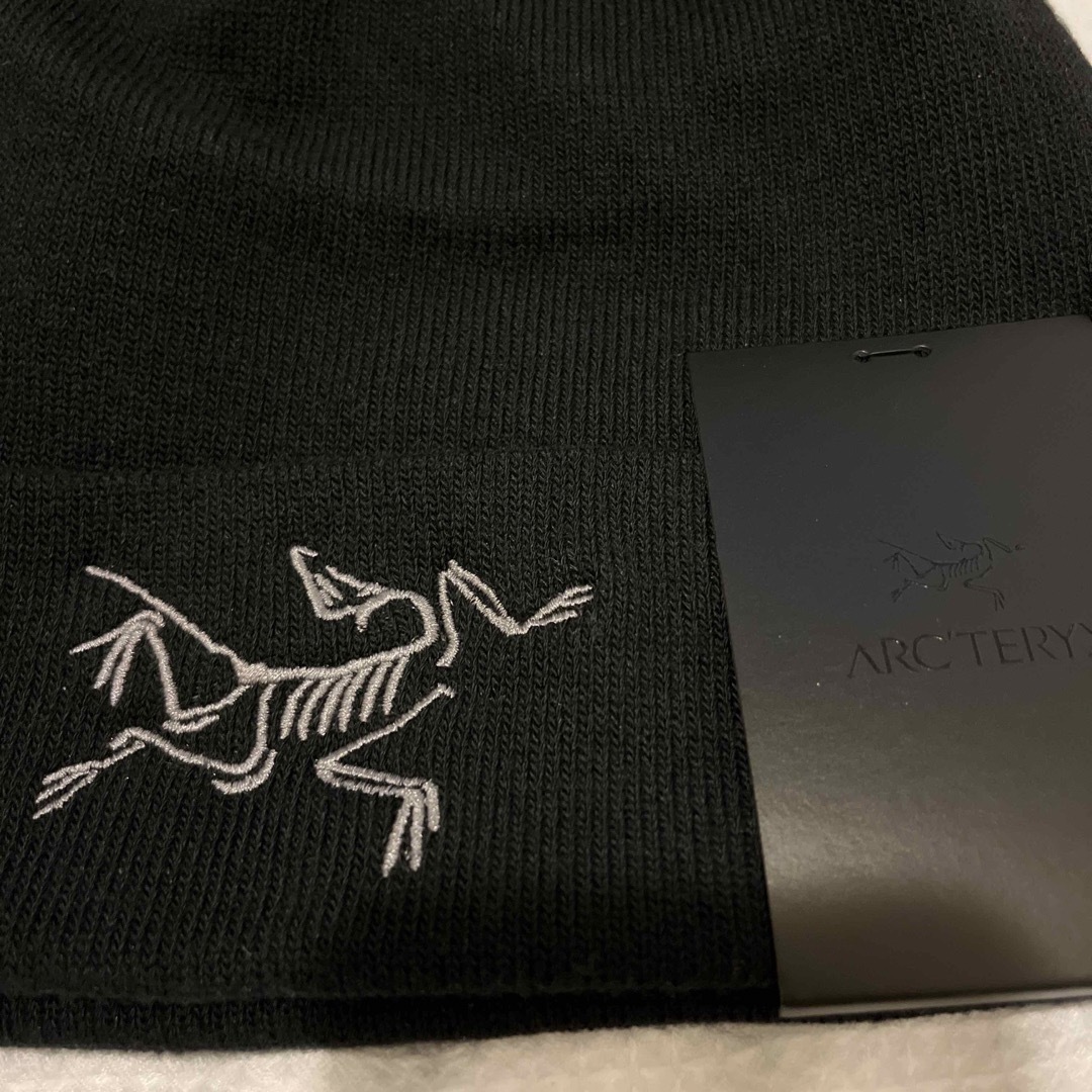 ARC'TERYX(アークテリクス)の新品未使用 アークテリクス ビーニー 黒 メンズの帽子(ニット帽/ビーニー)の商品写真