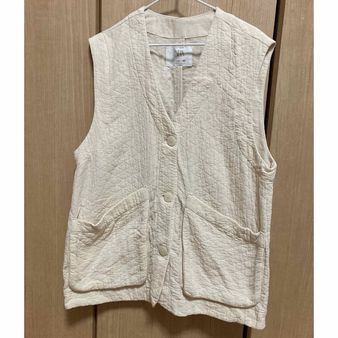 ZARA(ザラ)のzara ザラ 152cm コットンベスト  キッズ/ベビー/マタニティのキッズ服女の子用(90cm~)(カーディガン)の商品写真