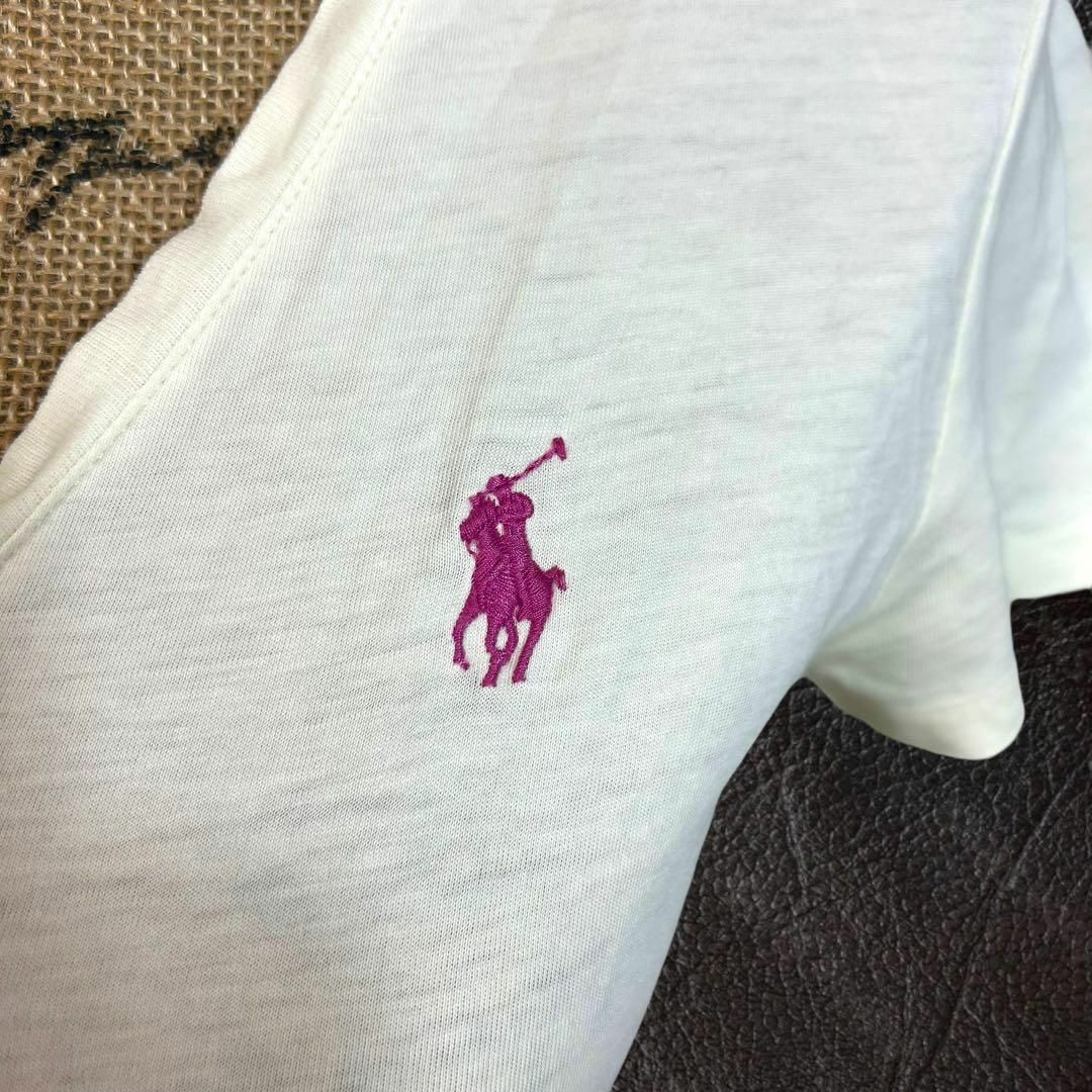 POLO RALPH LAUREN(ポロラルフローレン)の【RALPH LAUREN】コットンＶネックTシャツ　ロゴ刺繍　薄イエロー　M レディースのトップス(Tシャツ(半袖/袖なし))の商品写真