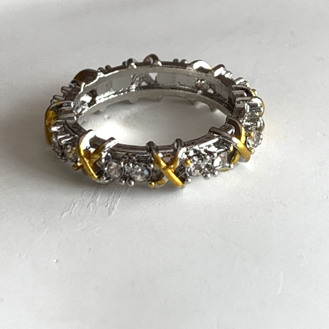 czダイヤ  クロスリング　bi-color レディースのアクセサリー(リング(指輪))の商品写真