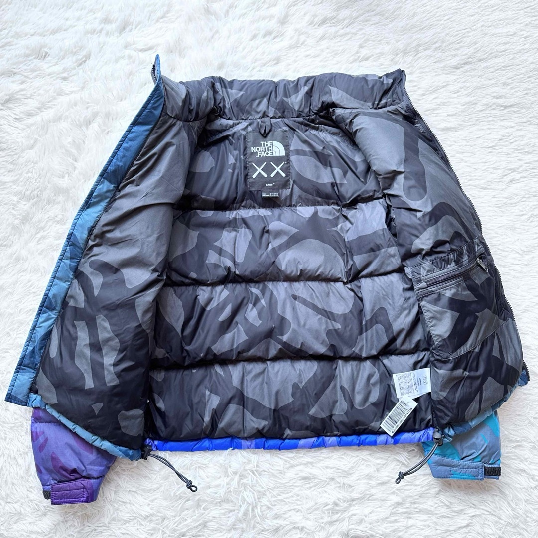 THE NORTH FACE(ザノースフェイス)のノースフェイス X KAWS 1996 RETRO NUPTSE JACKET メンズのジャケット/アウター(ダウンジャケット)の商品写真