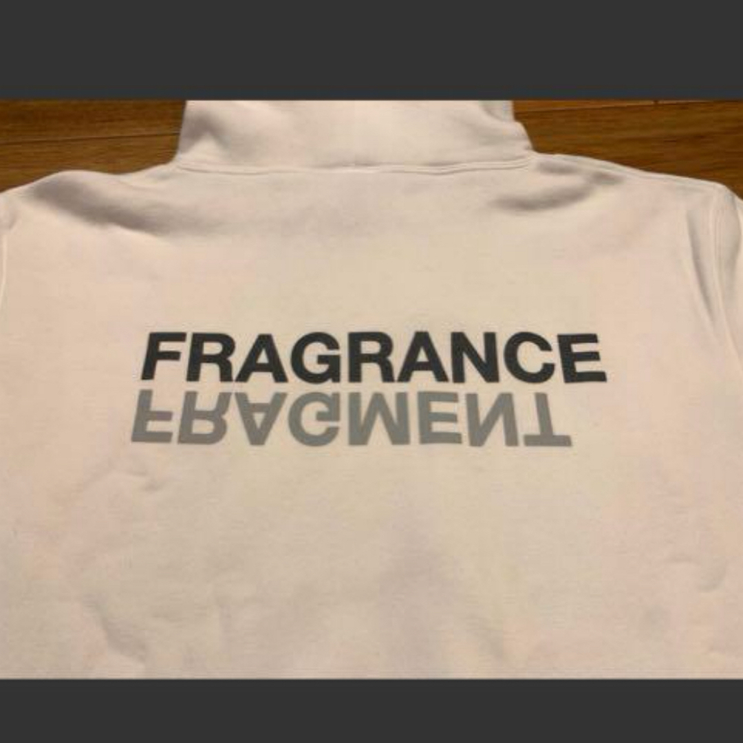 retaW fragment FRAGRANCE フーディパーカー