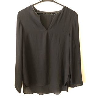 ザラ(ZARA)のZARA シアトップス　sサイズ(シャツ/ブラウス(長袖/七分))