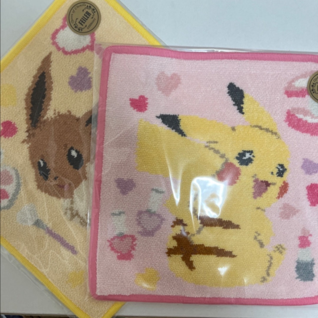 《フェイラー》ポケモンラブリーコスメピカチュウ　ハンカチ