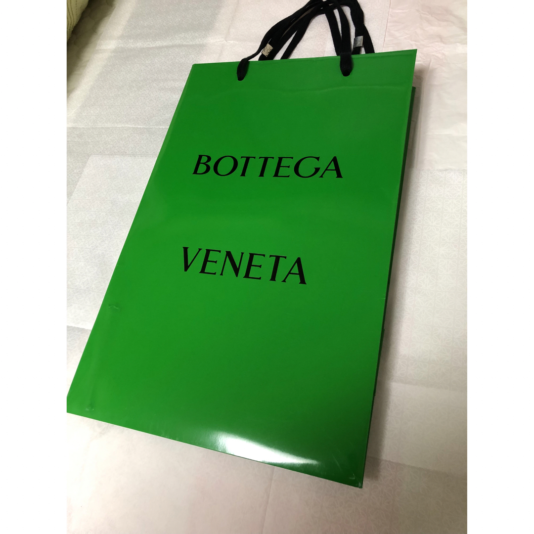 Bottega Veneta(ボッテガヴェネタ)の【美品】ボッテガヴェネタ　紙袋　ショッパー　ハイブランド　ブランド品 レディースのバッグ(ショップ袋)の商品写真