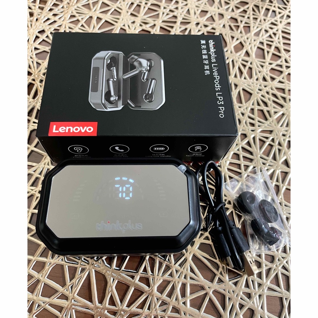 Lenovo(レノボ)の【Lenovo】Bluetoothイヤホン スマホ/家電/カメラのオーディオ機器(ヘッドフォン/イヤフォン)の商品写真