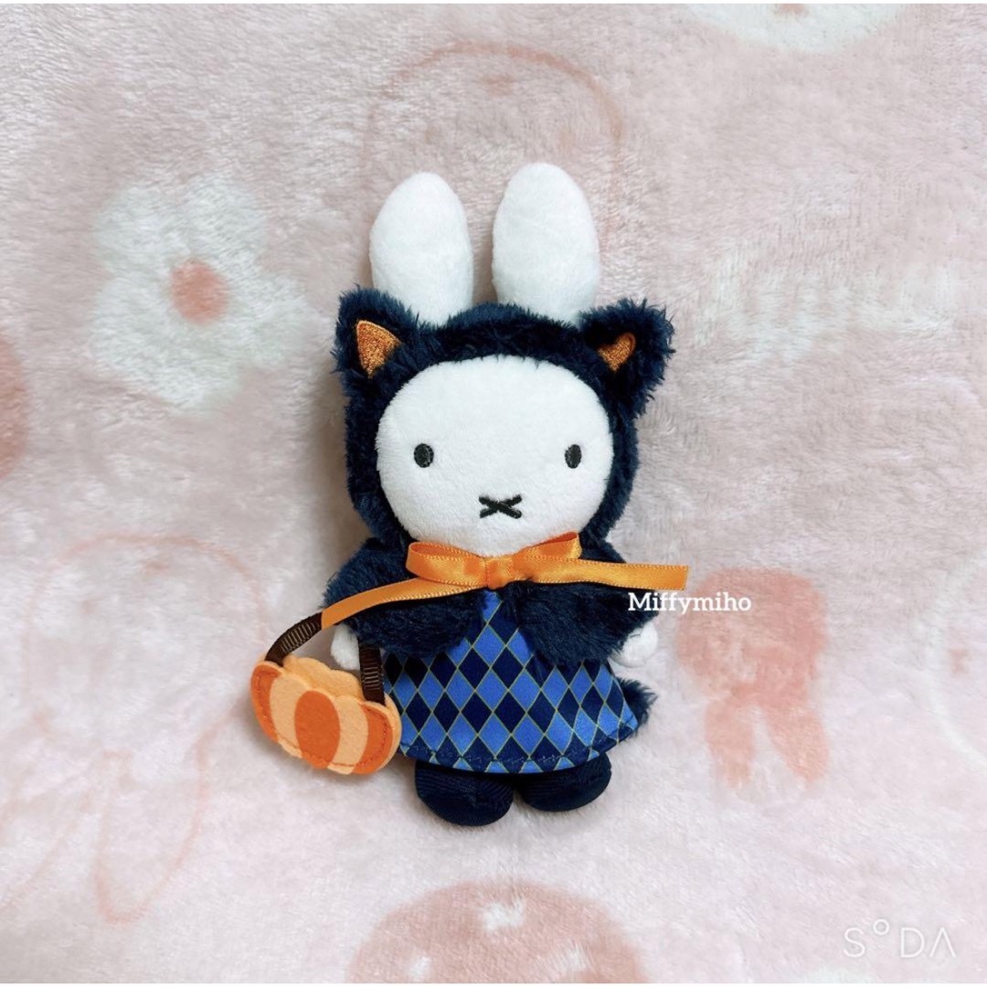 miffy(ミッフィー)のハウステンボス　ハロウィーン　キャット ナインチェ　マスコット　キーチェーン エンタメ/ホビーのおもちゃ/ぬいぐるみ(ぬいぐるみ)の商品写真