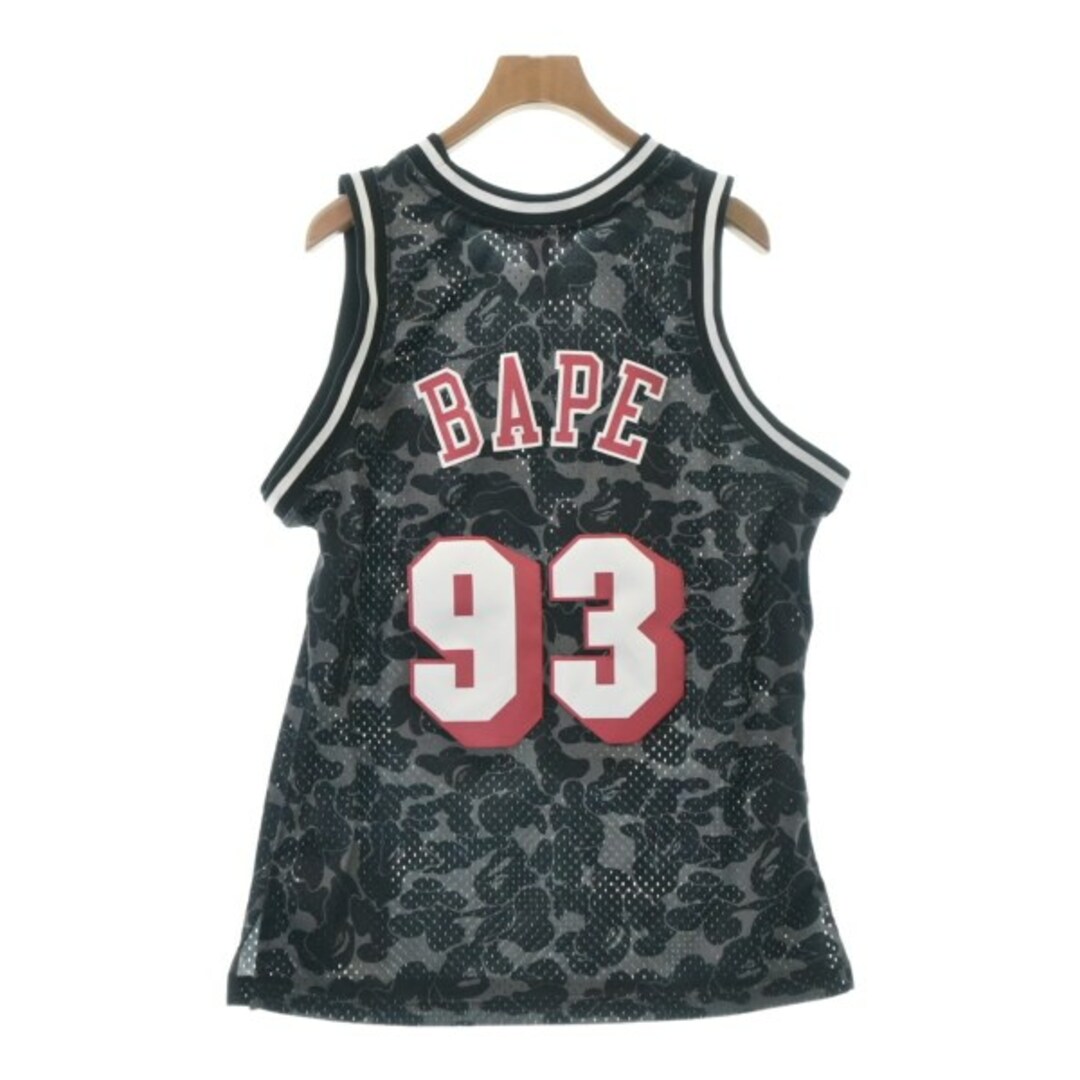 A BATHING APE(アベイシングエイプ)のA BATHING APE タンクトップ M 黒xグレー等(総柄) 【古着】【中古】 メンズのトップス(タンクトップ)の商品写真