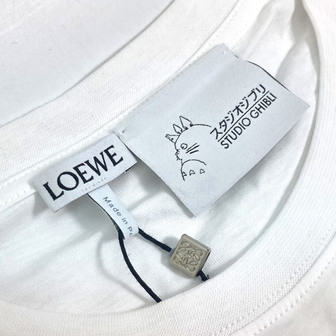 LOEWE(ロエベ)のロエベ LOEWE ハウルの動く城 ヒンとマルクルとカカシとカブ HB44Y22X11 スタジオジブリコラボ アパレル トップス 半袖Ｔシャツ コットン ホワイト 未使用 メンズのトップス(Tシャツ/カットソー(半袖/袖なし))の商品写真