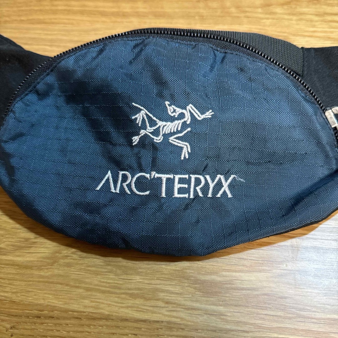 ARC'TERYX(アークテリクス)のアークテリクス　ウエストポーチ メンズのバッグ(ショルダーバッグ)の商品写真