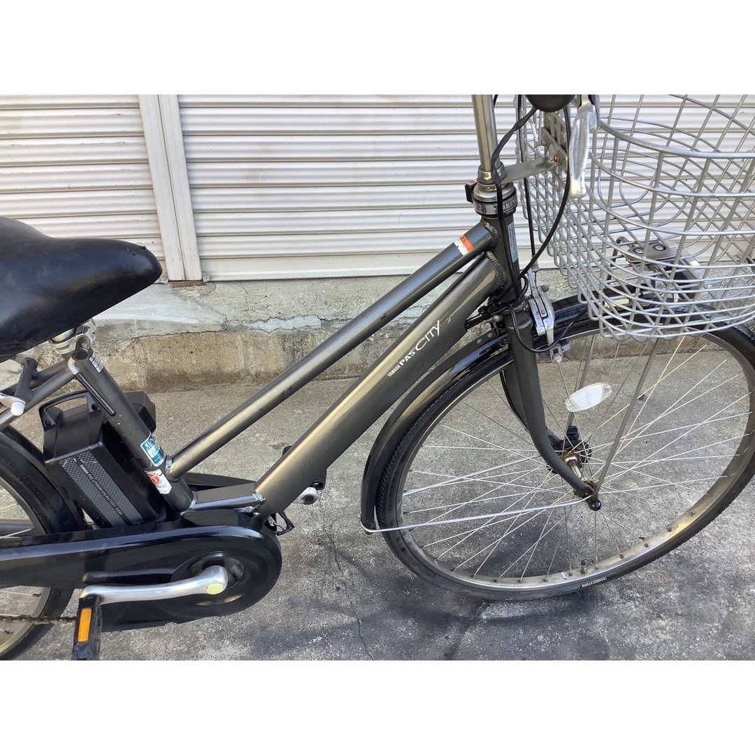 ヤマハ(ヤマハ)のヤマハ新機種電動アシスト自転車pas city27インチ　グレーアルミボディー スポーツ/アウトドアの自転車(自転車本体)の商品写真