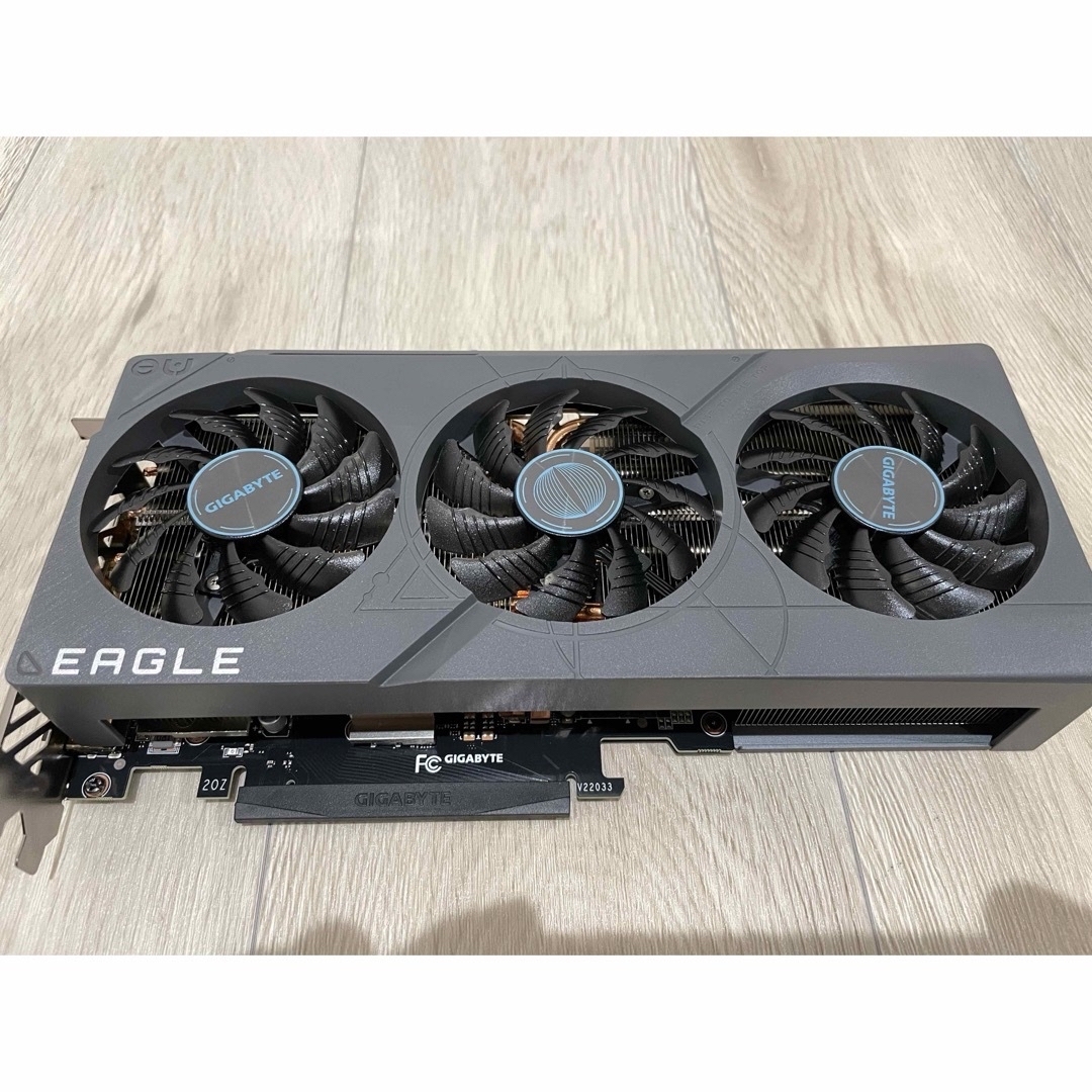 美品　GeForce RTX 4070 Ti EAGLE OC 12G