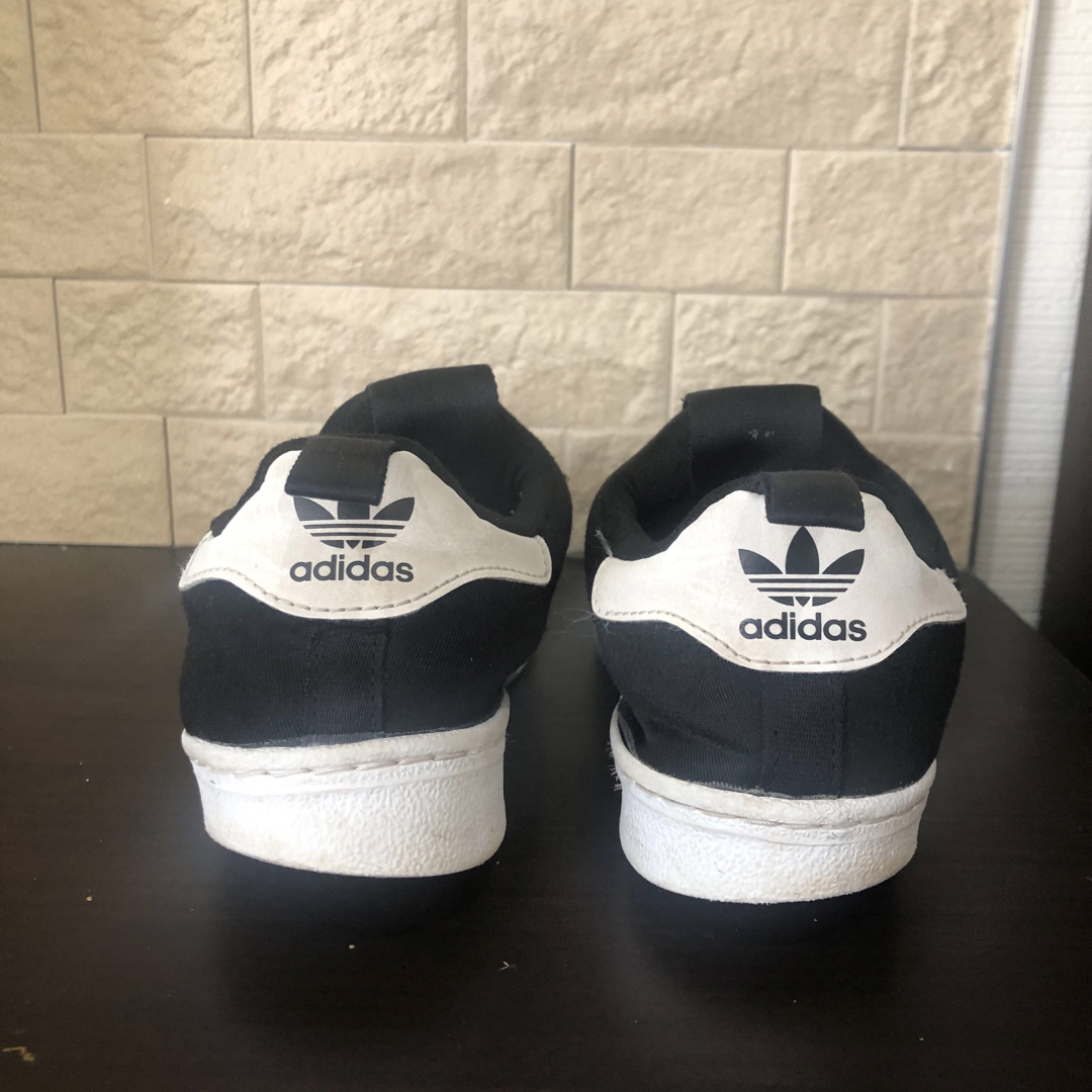 Originals（adidas）(オリジナルス)のアディダスオリジナルス  スリッポン　スニーカー　20cm キッズ　子供 キッズ/ベビー/マタニティのキッズ靴/シューズ(15cm~)(スニーカー)の商品写真