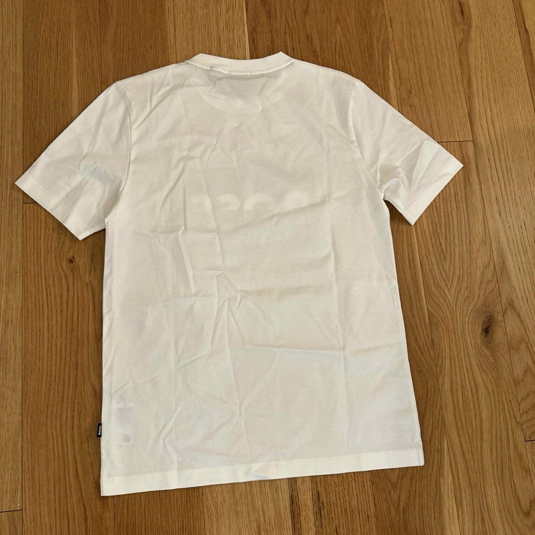 HUGO BOSS(ヒューゴボス)のHugo Boss Tシャツ　新品未使用 メンズのトップス(Tシャツ/カットソー(半袖/袖なし))の商品写真
