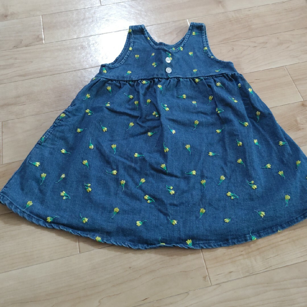 mou jon jon(ムージョンジョン)のmou jon jon  デニムワンピース 100 キッズ/ベビー/マタニティのキッズ服女の子用(90cm~)(ワンピース)の商品写真