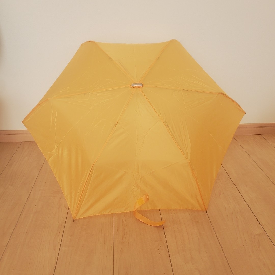 値下げ中　折りたたみ傘　イエロー　黄色 キッズ/ベビー/マタニティのこども用ファッション小物(傘)の商品写真