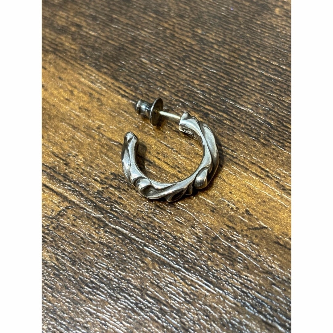 Chrome Hearts hoop scroll