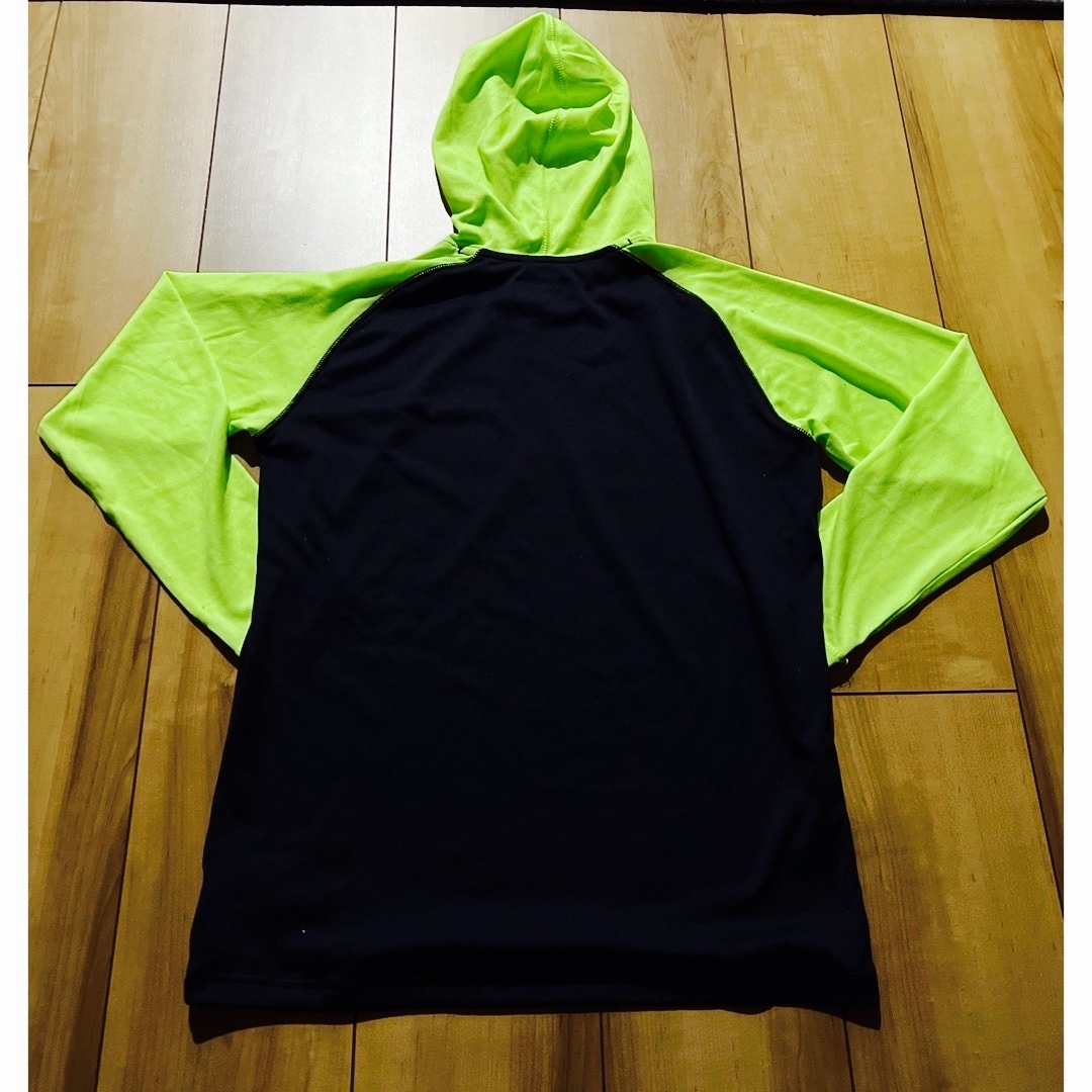 UNDER ARMOUR(アンダーアーマー)のアンダーアーマー　カットソー　150 キッズ/ベビー/マタニティのキッズ服男の子用(90cm~)(Tシャツ/カットソー)の商品写真