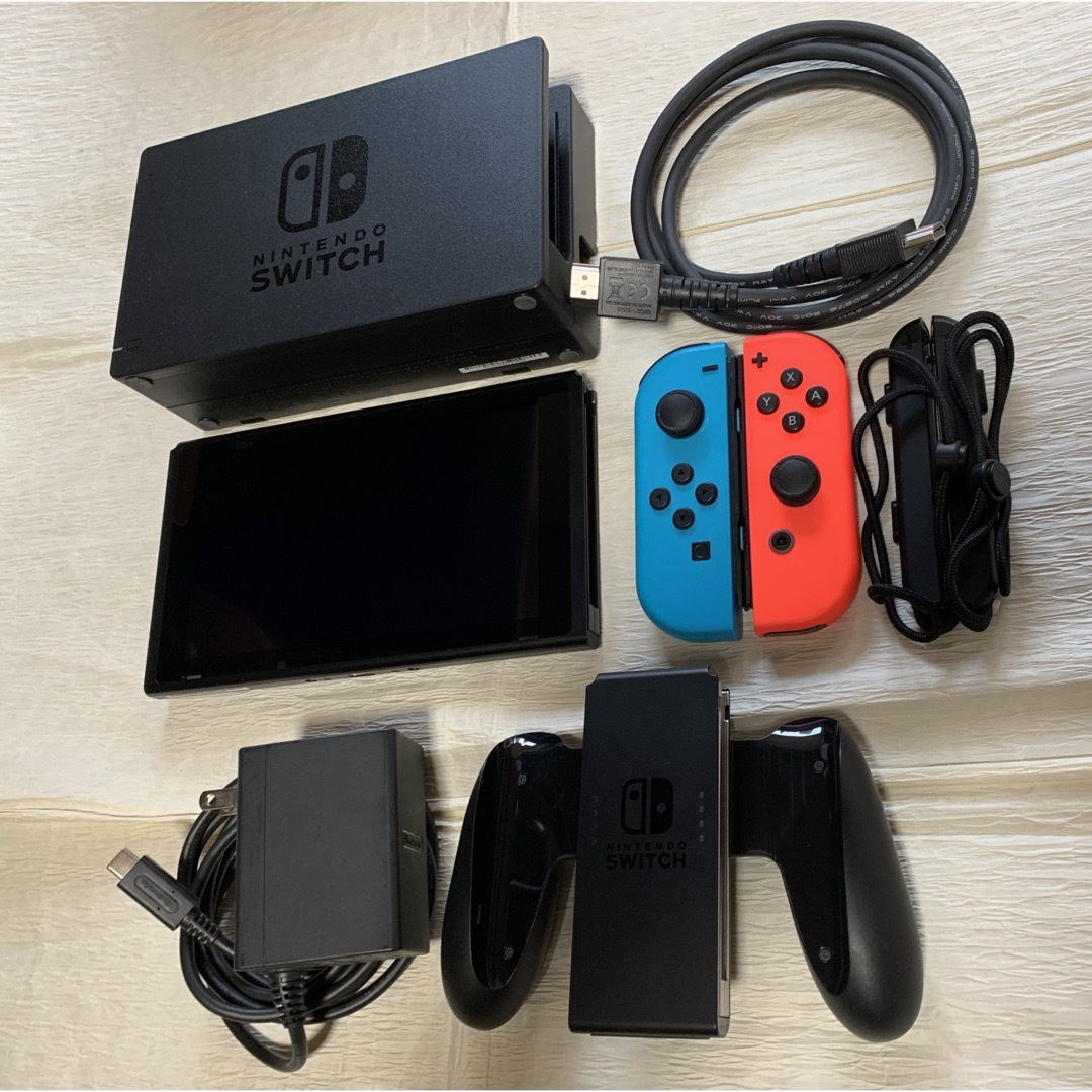 Nintendo Switch 新モデル ネオンレッド ネオンブルー