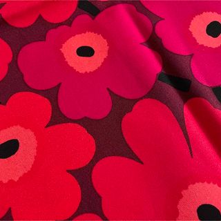 マリメッコ(marimekko)のマリメッコ ウニッコ　ミニウニッコ ハギレ　撥水　(生地/糸)