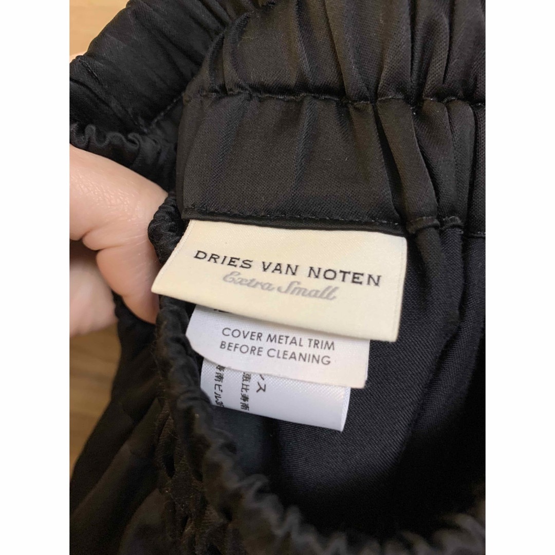 DRIES VAN NOTEN(ドリスヴァンノッテン)のDRIES VAN NOTEN (ドリスヴァンノッテン) ゴムパンツ レディースのパンツ(その他)の商品写真