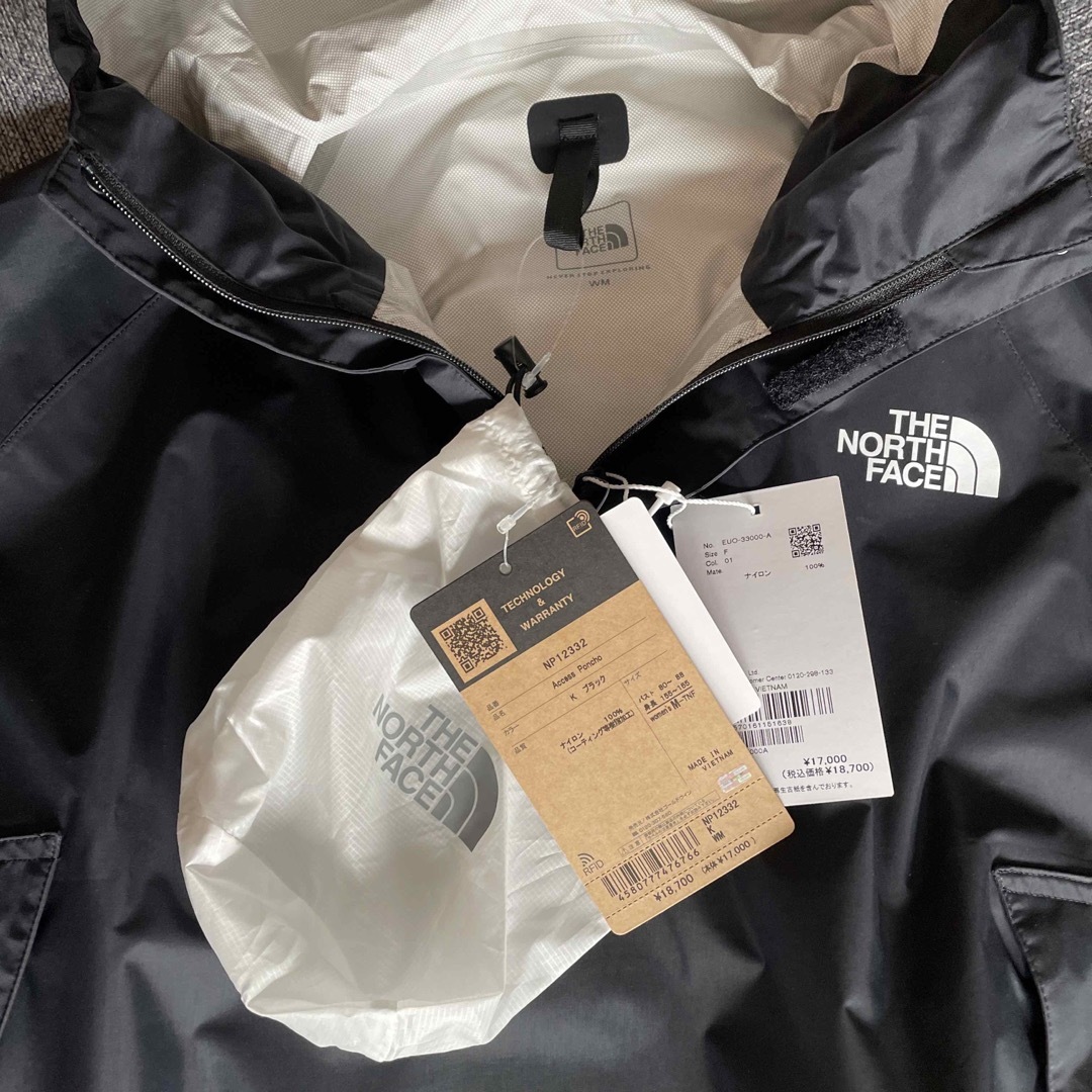 THE NORTH FACE(ザノースフェイス)の新品 THE NORTH FACE  ACCESS PONCHO レディースのジャケット/アウター(ナイロンジャケット)の商品写真