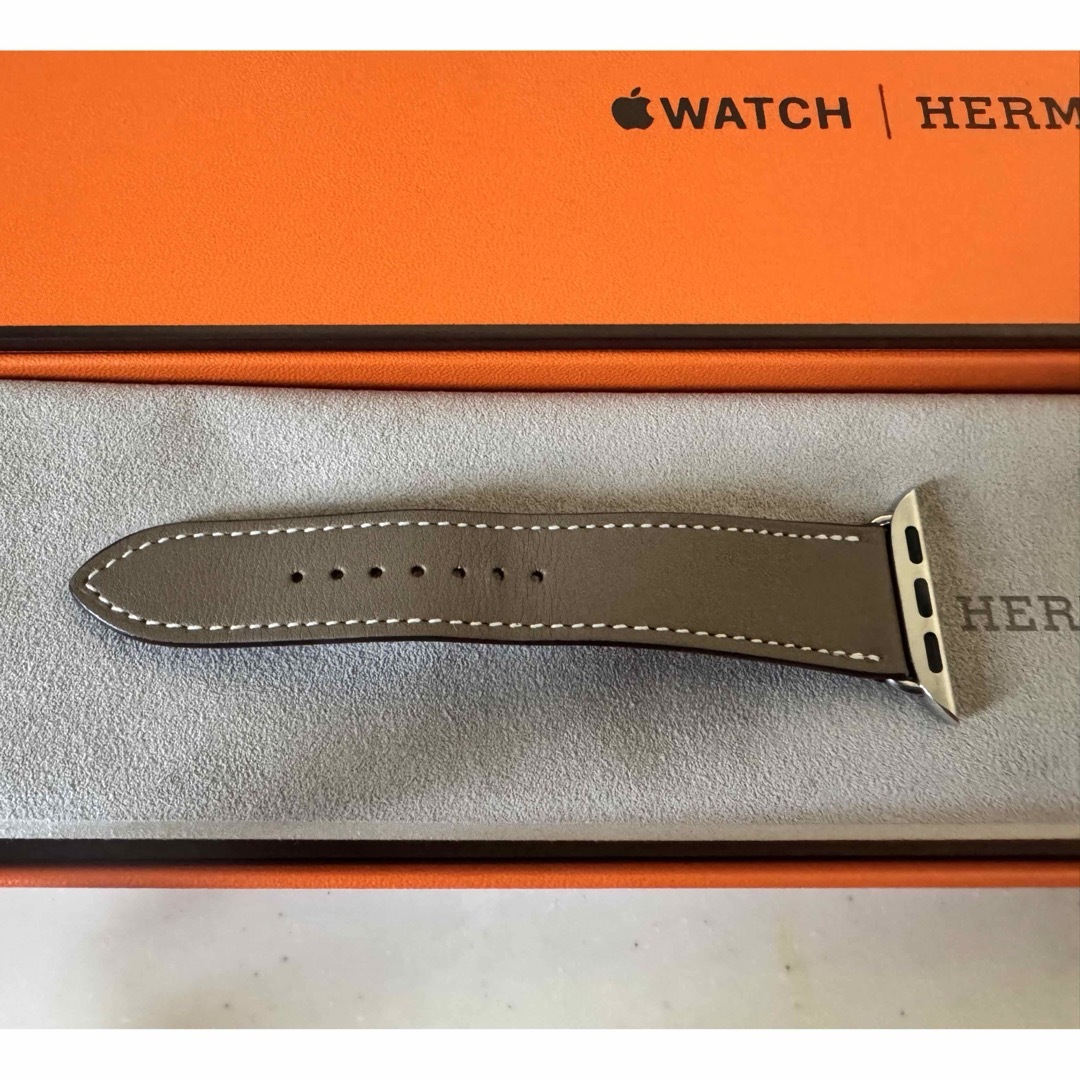 Hermes(エルメス)のApple Watch Hermès シンプルトゥール 41 mm レディースのファッション小物(腕時計)の商品写真