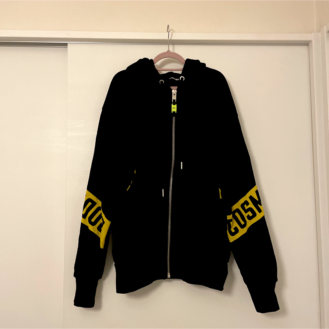 DIESEL ディーゼルジップパーカー ブラックイエロー 星 DIESEL ディーゼルジップパーカー ブラックイエロー 星