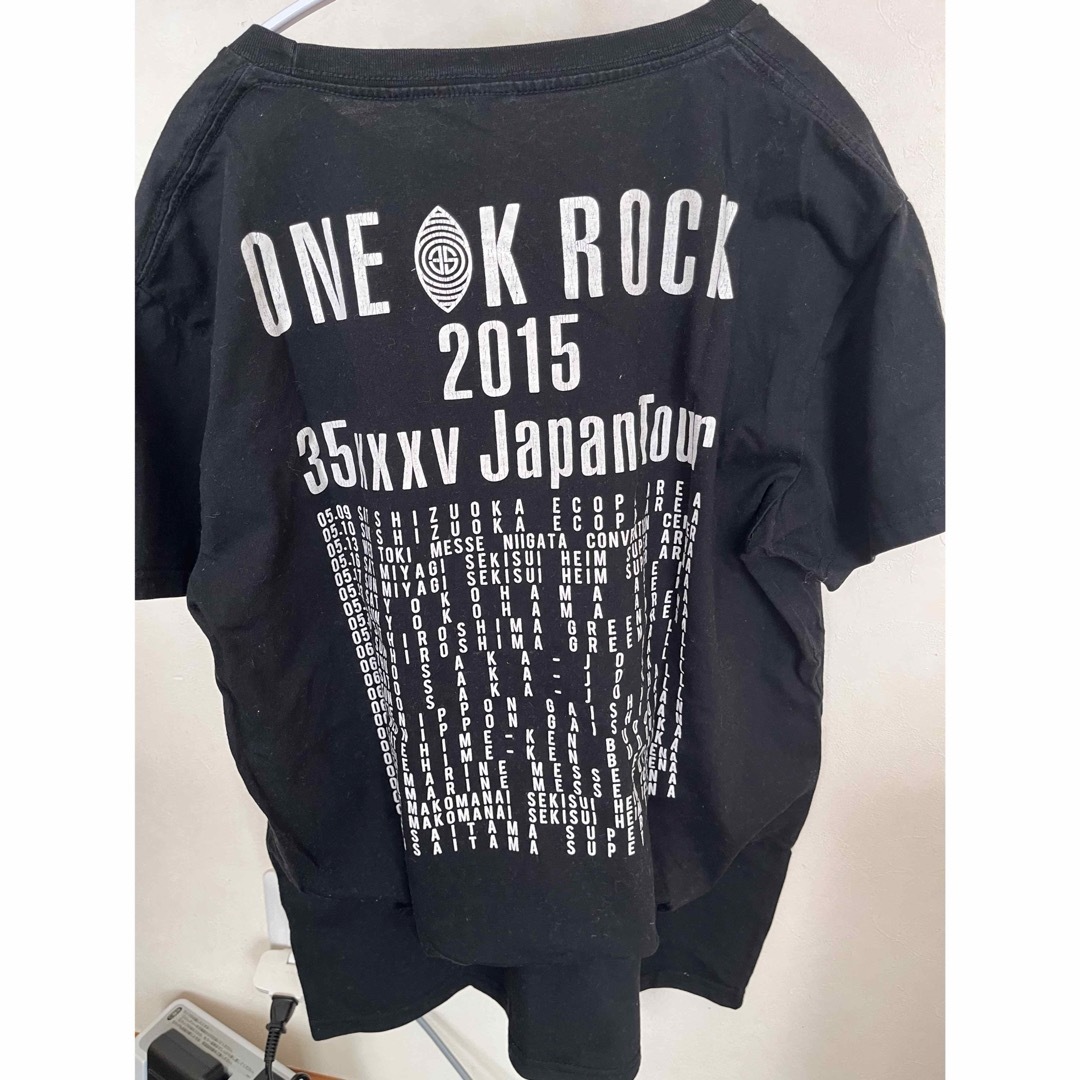 ONE OK ROCK(ワンオクロック)のONEOKROCK 35XXV ツアーTシャツ エンタメ/ホビーのタレントグッズ(ミュージシャン)の商品写真