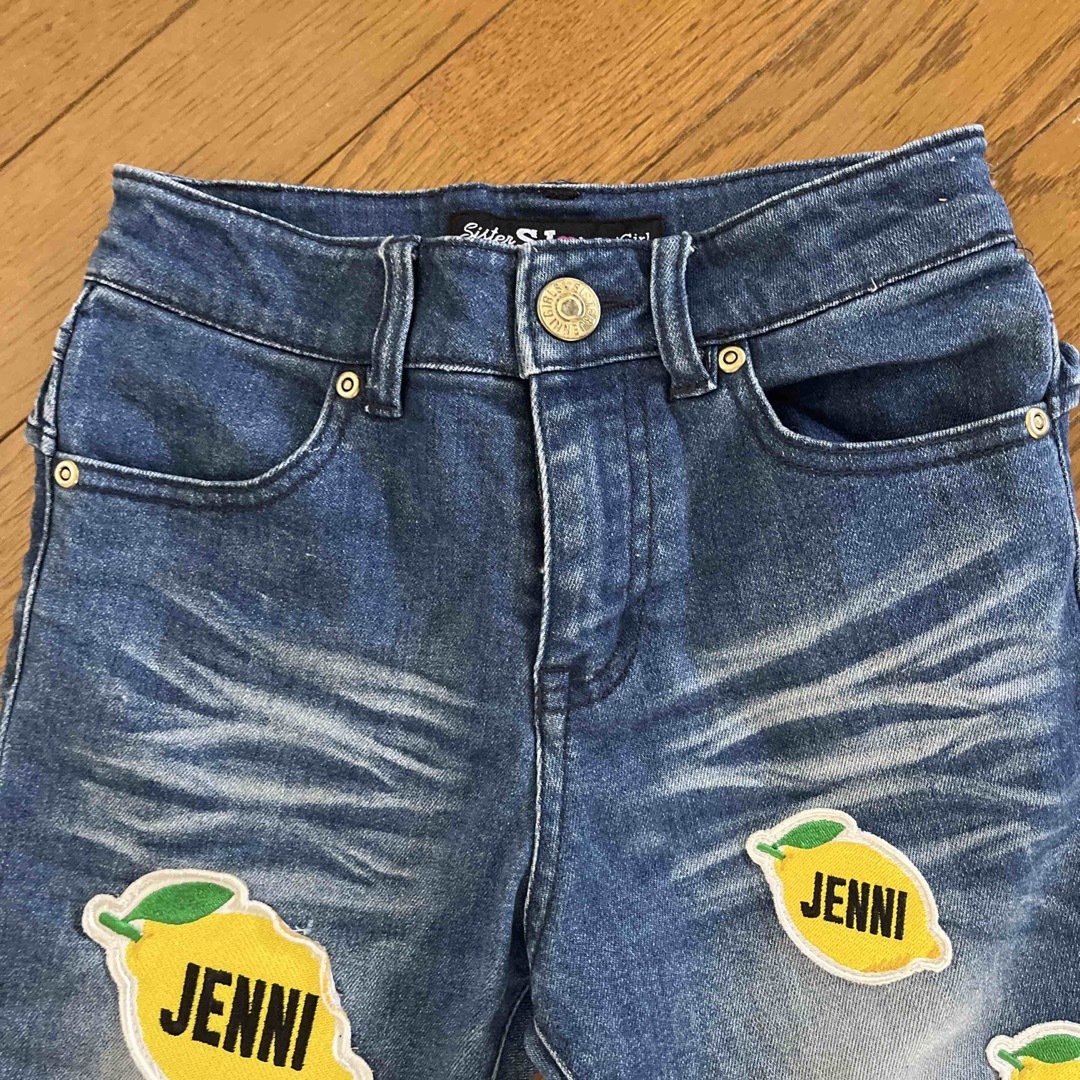 JENNI(ジェニィ)の♡本日限定お値下♡JENNI ワッペン ジーンズ 140♡ キッズ/ベビー/マタニティのキッズ服女の子用(90cm~)(パンツ/スパッツ)の商品写真