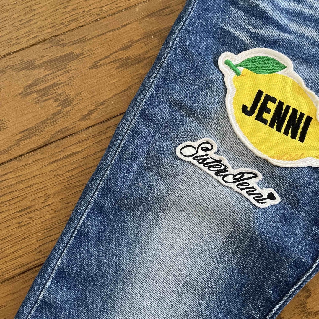 JENNI(ジェニィ)の♡本日限定お値下♡JENNI ワッペン ジーンズ 140♡ キッズ/ベビー/マタニティのキッズ服女の子用(90cm~)(パンツ/スパッツ)の商品写真