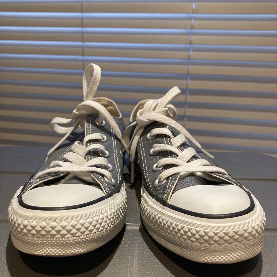 CONVERSE(コンバース)の★美品converseコンバースローカットスニーカー グレー22 レディースの靴/シューズ(スニーカー)の商品写真