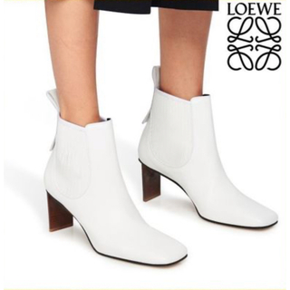 ロエベ 靴/シューズの通販 500点以上 | LOEWEのレディースを買うならラクマ