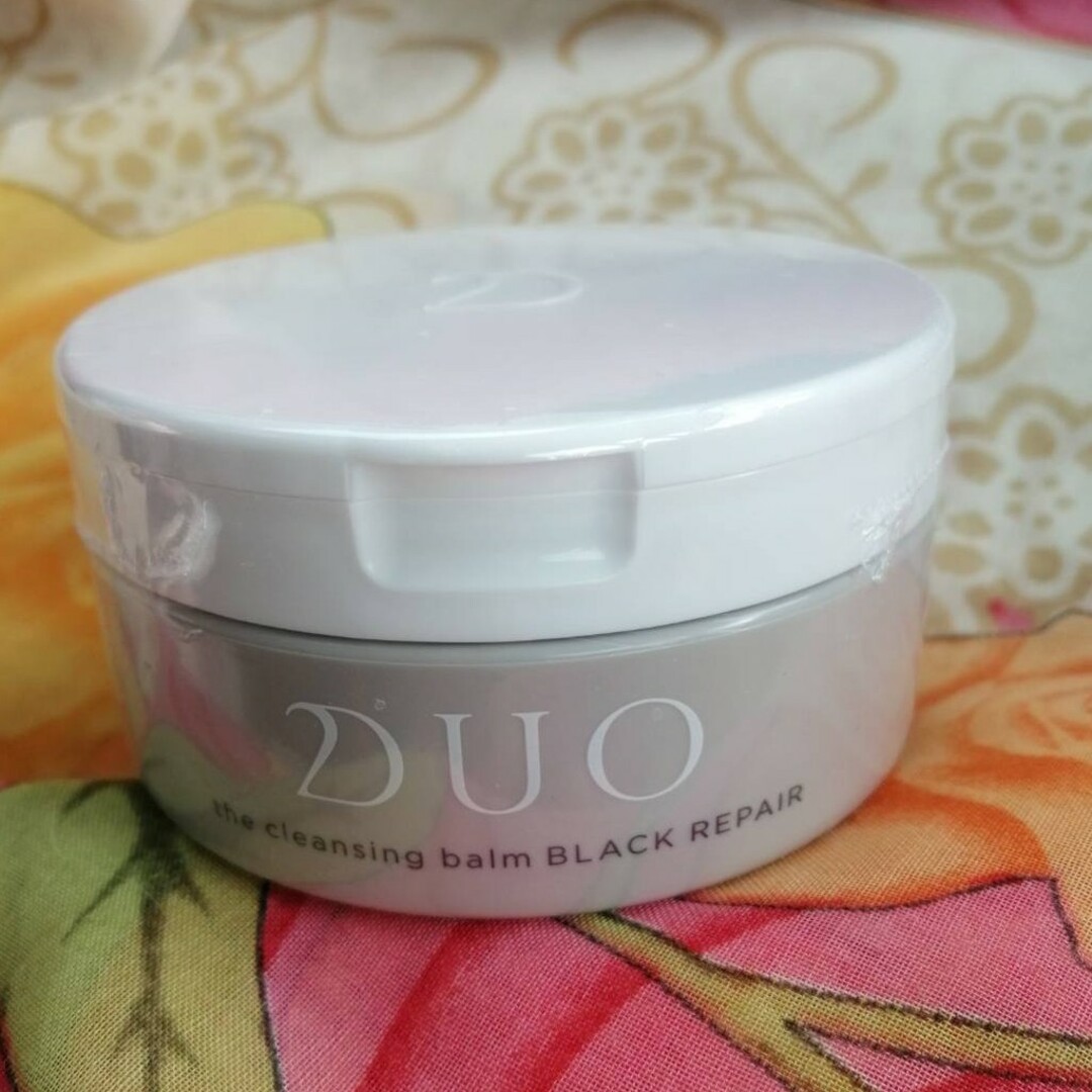DUO(デュオ)のDUO黒🌷ザクレンジングバームブラックリペア コスメ/美容のスキンケア/基礎化粧品(フェイスオイル/バーム)の商品写真