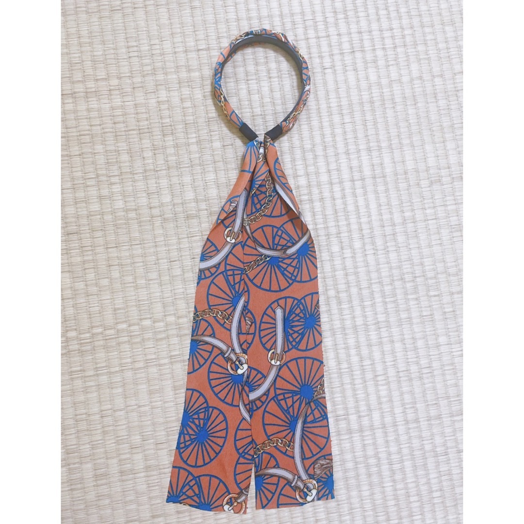 スカーフ付きカチューシャ(オレンジ) レディースのヘアアクセサリー(カチューシャ)の商品写真