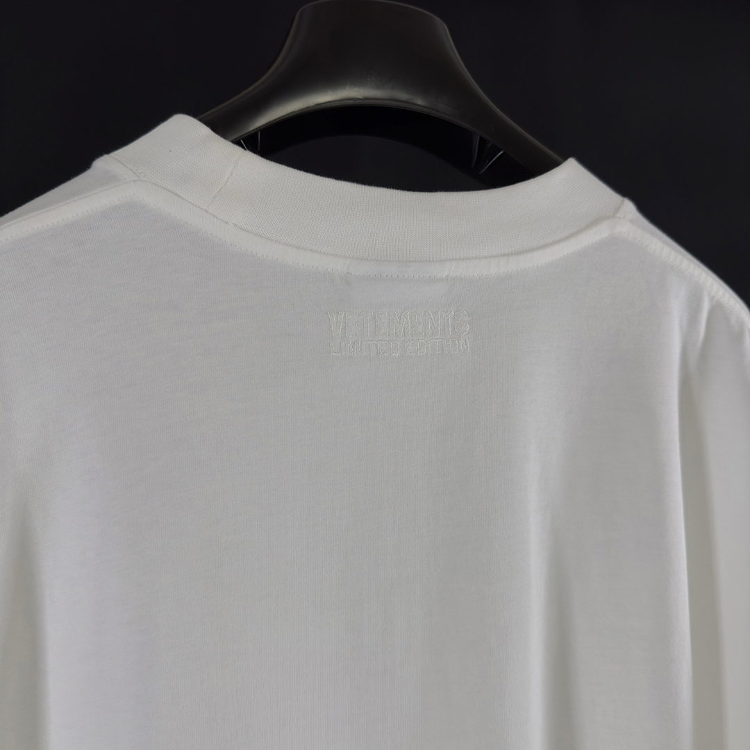 VETEMENTS オールホワイト Tシャツ メンズ 半袖 UE63TR140W