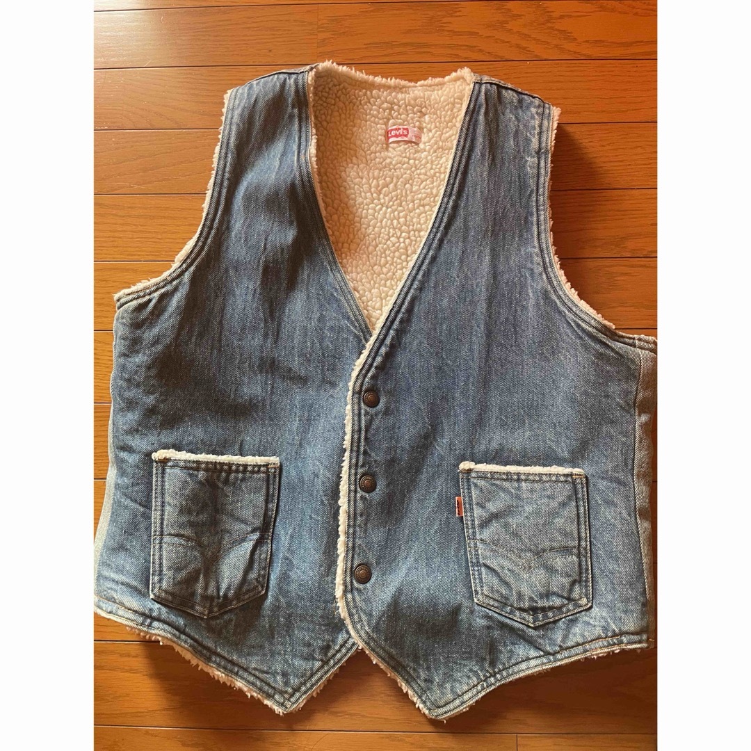 Levi's - Levi's 内ボア ベスト リメイク品の通販 by gohankun shop ...