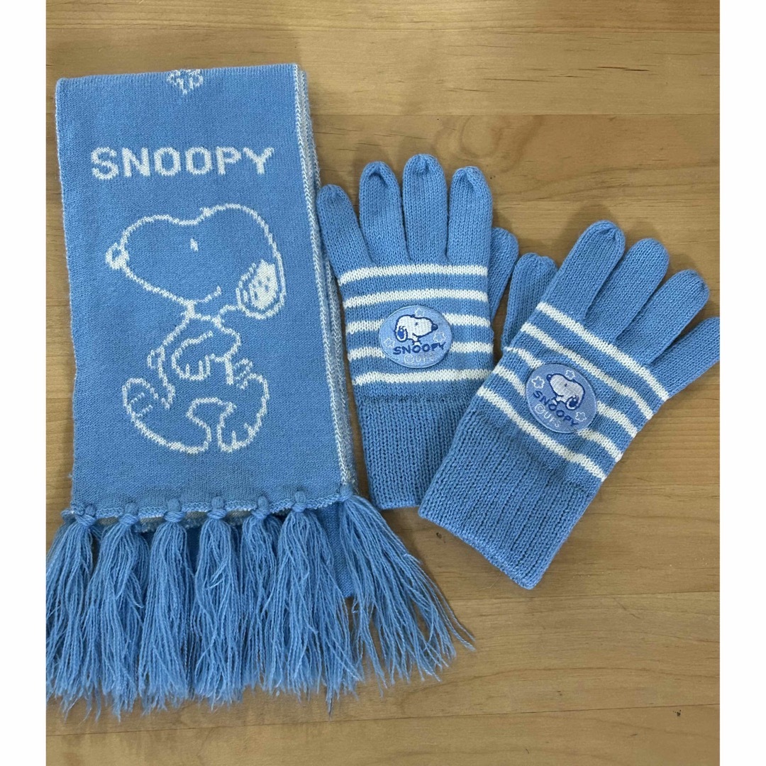 SNOOPY(スヌーピー)のスヌーピー　マフラー ＆ 手袋 セット レディースのファッション小物(マフラー/ショール)の商品写真