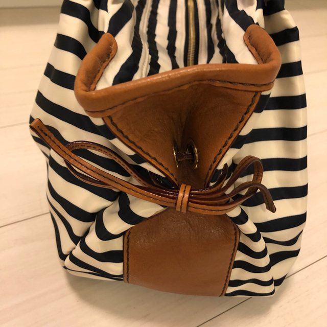 kate spade new york(ケイトスペードニューヨーク)のケイトスペード ストライプバック (リコさん専用) レディースのバッグ(ハンドバッグ)の商品写真