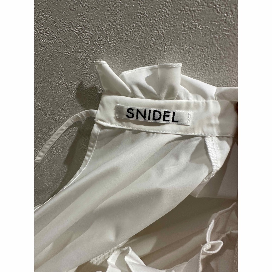 snidel ペプラムシャツ　ブラウス