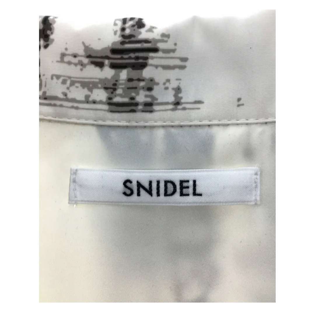 SNIDEL(スナイデル)の【1枚でもお洒落に決まる存在感たっぷりのプリントワンピース】snidel レディースのワンピース(ロングワンピース/マキシワンピース)の商品写真