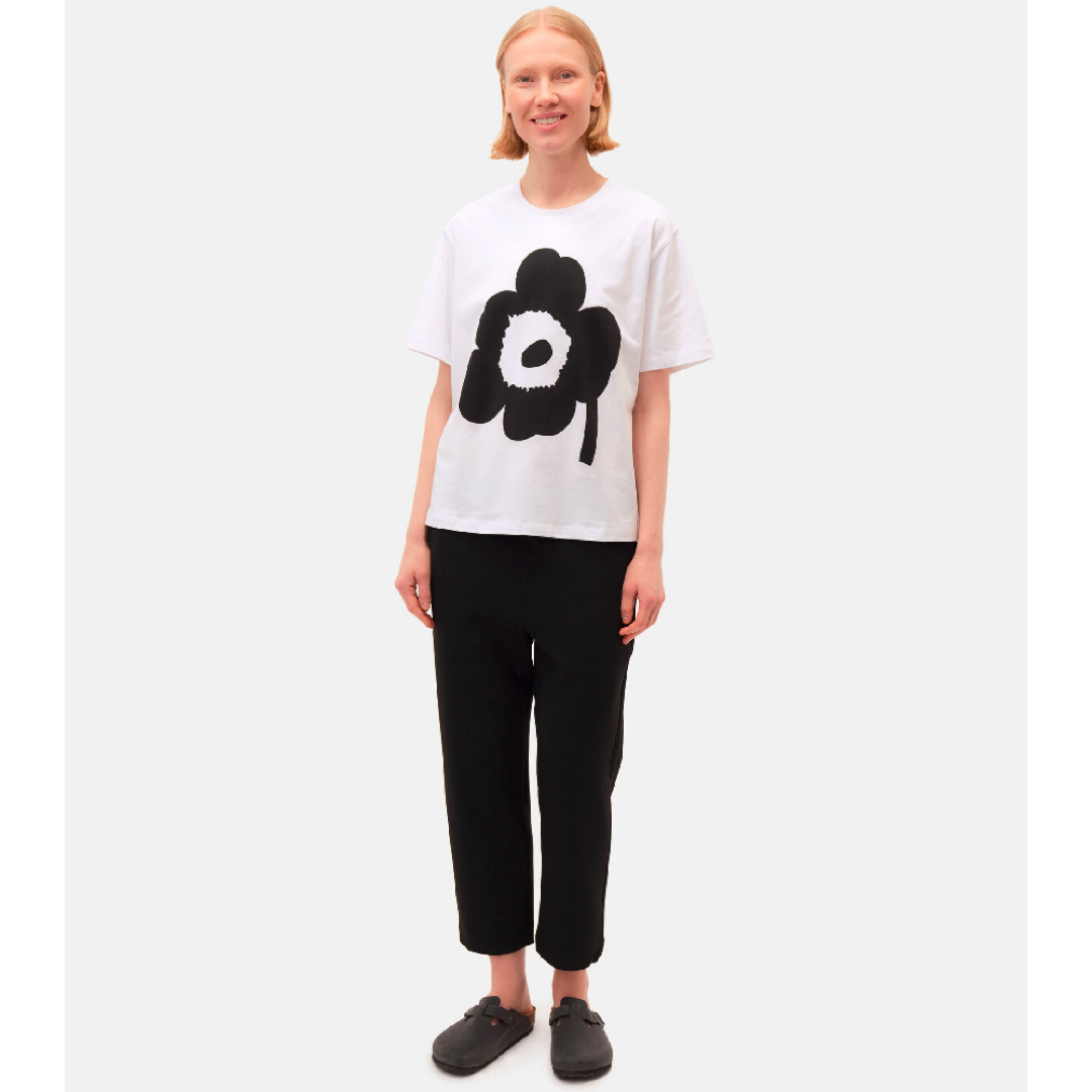 marimekko(マリメッコ)の【新品・未使用】marimekko/ Vaikutus Unikko Tシャツ レディースのトップス(Tシャツ(半袖/袖なし))の商品写真