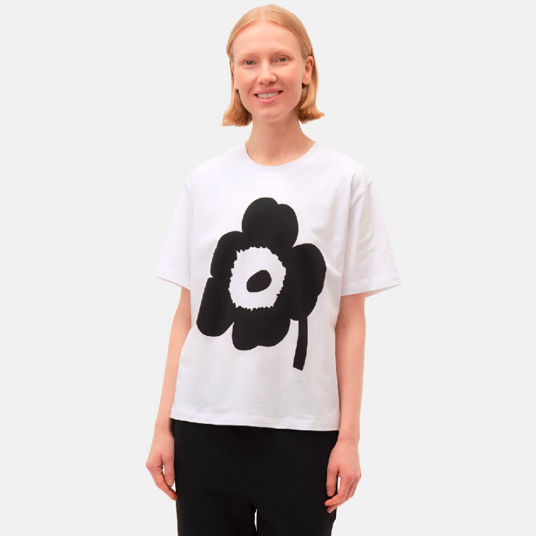 marimekko(マリメッコ)の【新品・未使用】marimekko/ Vaikutus Unikko Tシャツ レディースのトップス(Tシャツ(半袖/袖なし))の商品写真