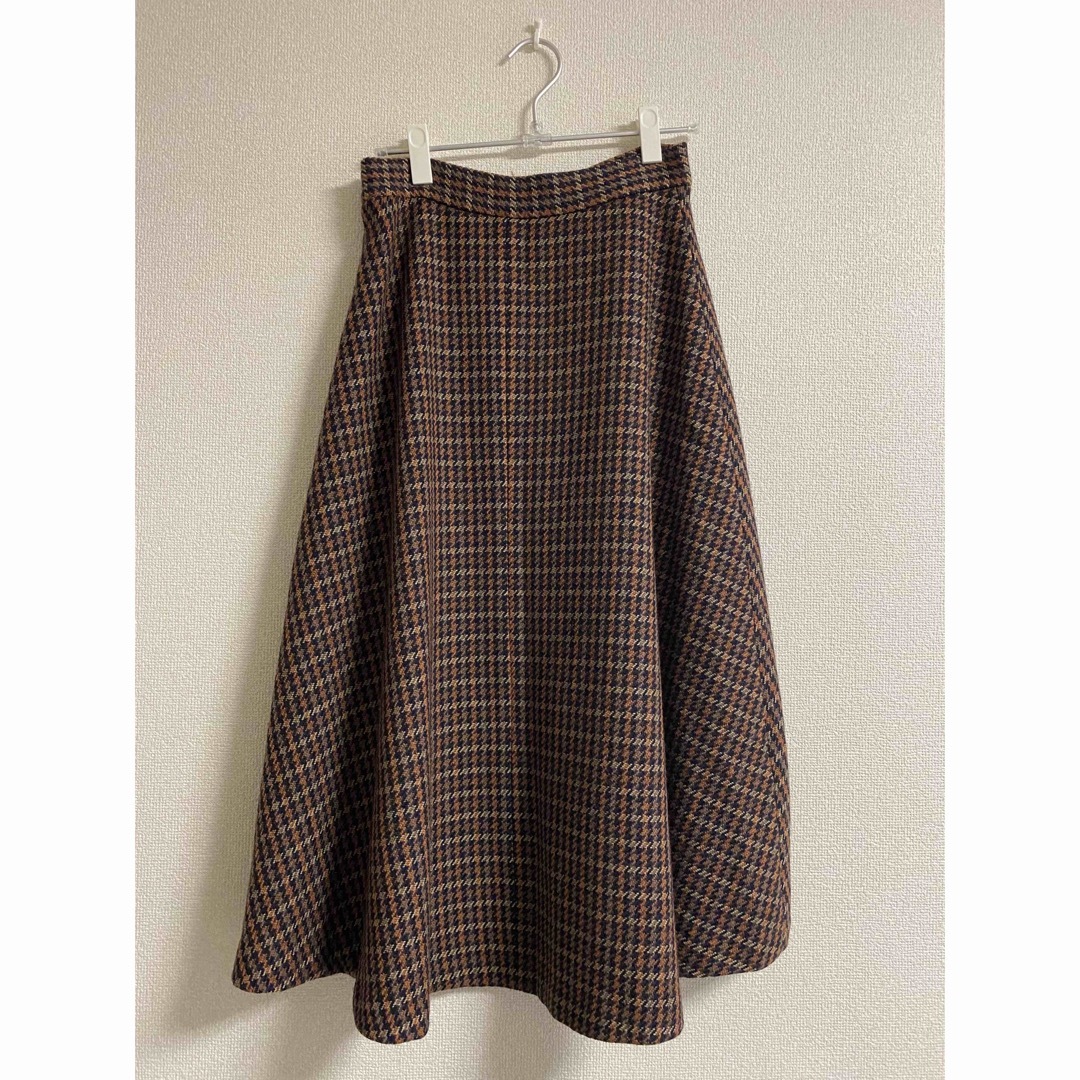 ROSE BUD(ローズバッド)のROSE BUD スカート　ロングスカート　ツイード レディースのスカート(ロングスカート)の商品写真