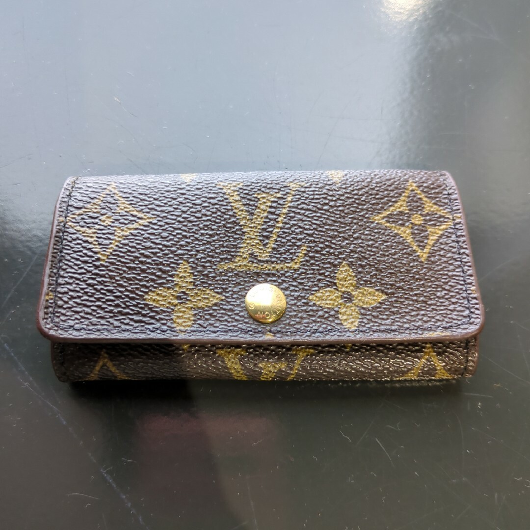 LOUIS VUITTON(ルイヴィトン)のLOUIS VUITTON モノグラム4連キーケース レディースのファッション小物(キーケース)の商品写真