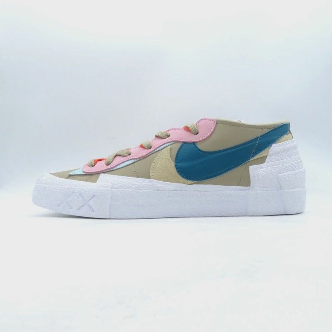 大感謝セール】 NIKE 21aw BLAZER LOW SACAI KAWS REED DM7901-200