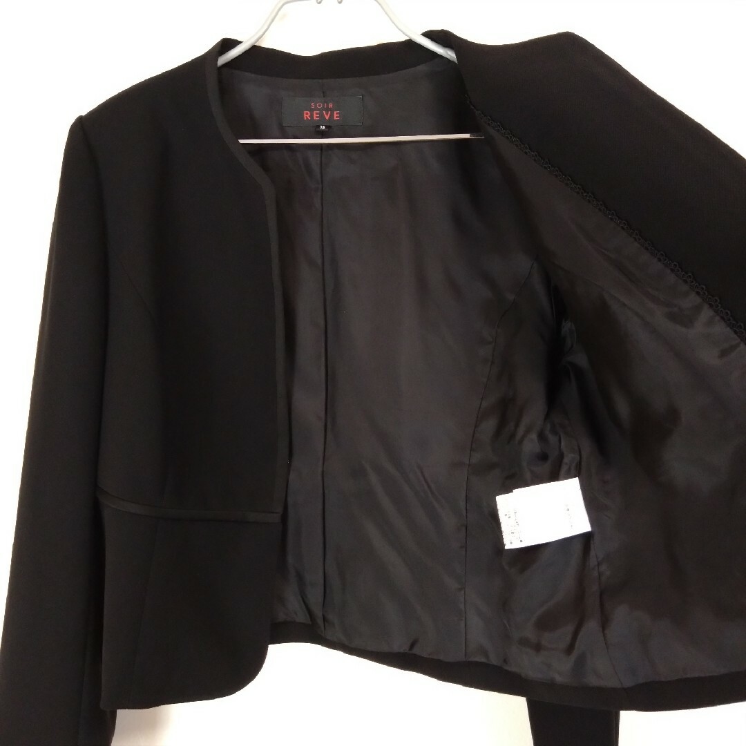 SOIR(ソワール)のソワール大きいサイズ異素材切り替えペプラムジャケット レディースのジャケット/アウター(ノーカラージャケット)の商品写真
