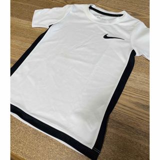 ナイキ(NIKE)のNIKE Tシャツ　XSサイズ(Tシャツ/カットソー)