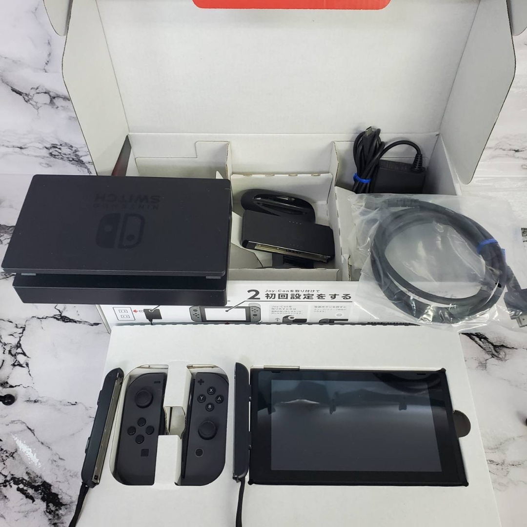 動作確認済み】Nintendo Switch 完品 本体 グレー 動作確認済み】Nintendo Switch 完品 本体 グレー