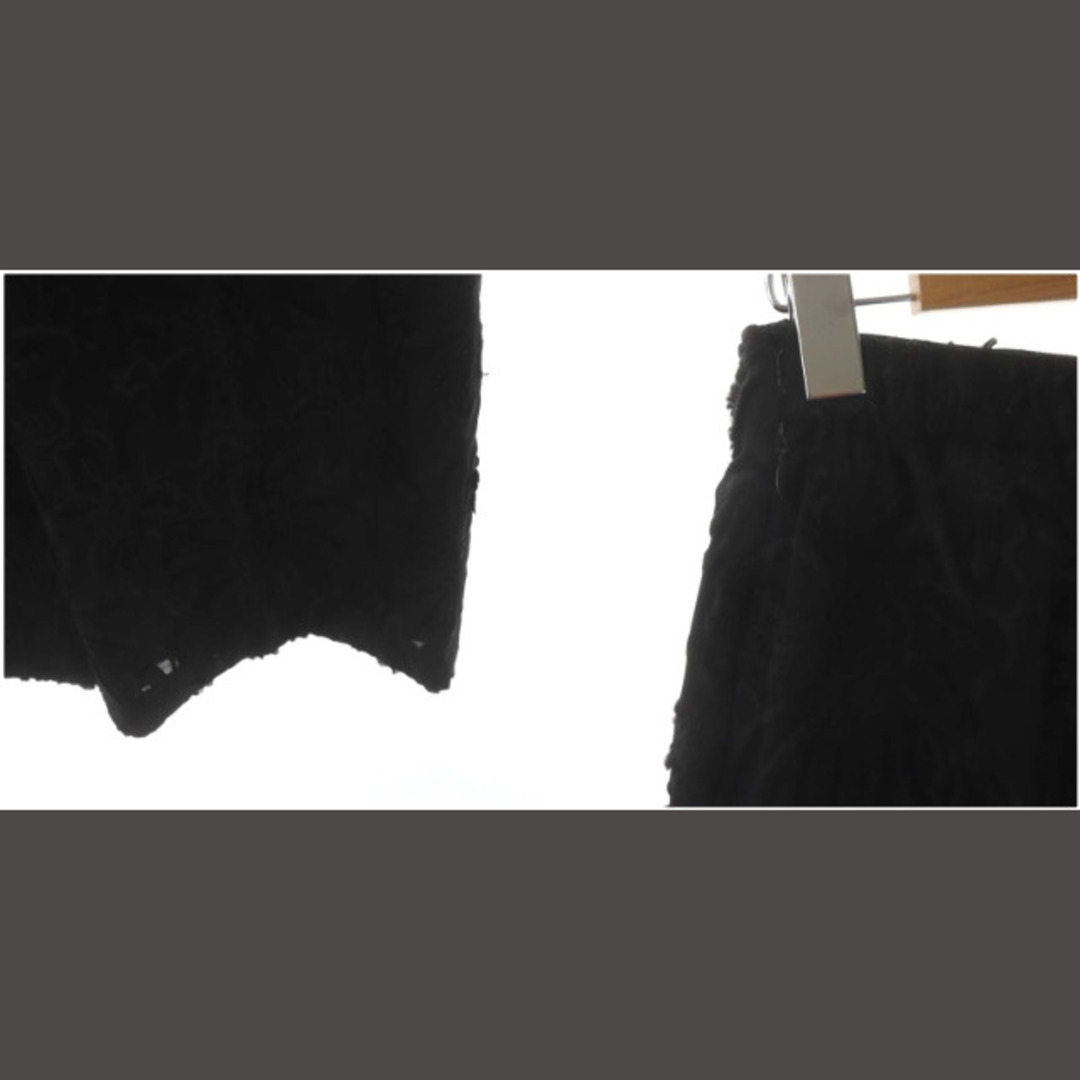 GRACE CONTINENTAL(グレースコンチネンタル)のグレースコンチネンタル セットアップ 上下 フラワー刺繍 ブラウス パンツ レディースのトップス(シャツ/ブラウス(半袖/袖なし))の商品写真